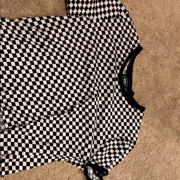 Crop tops - Picture 2 of 3